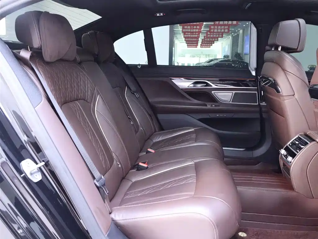 BMW 7 Series 2019 730Li M Sports Package купить на сайте DeffCars