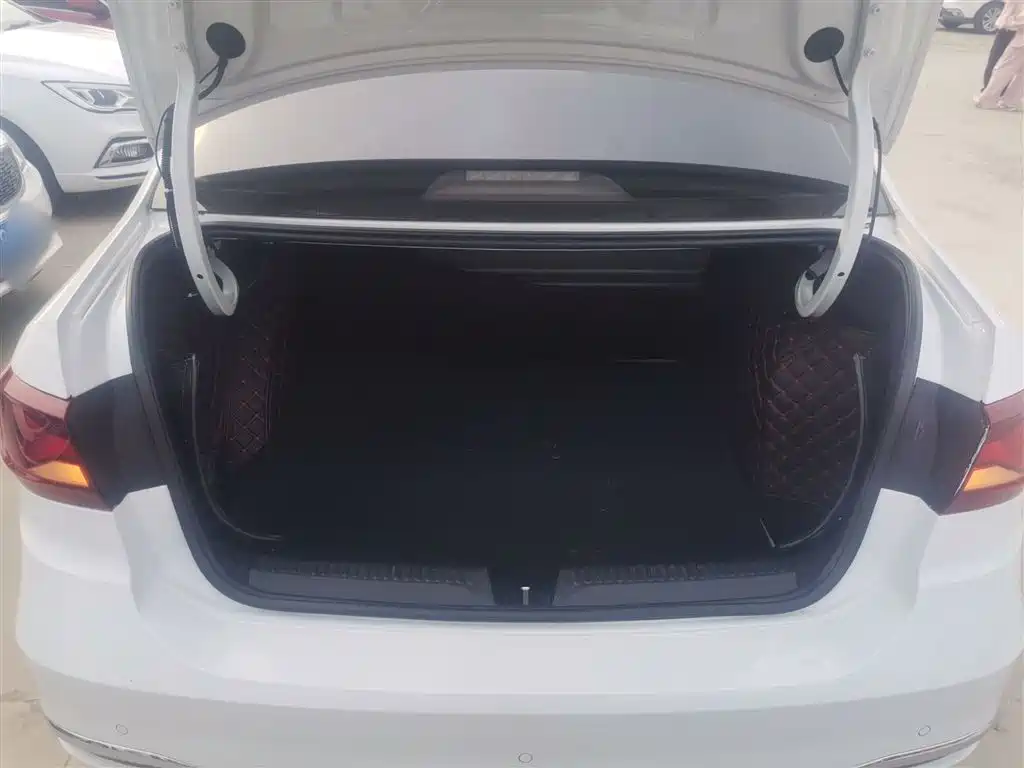 Jetta VA3 2019 1.5L automatic enjoyment version купить на сайте DeffCars