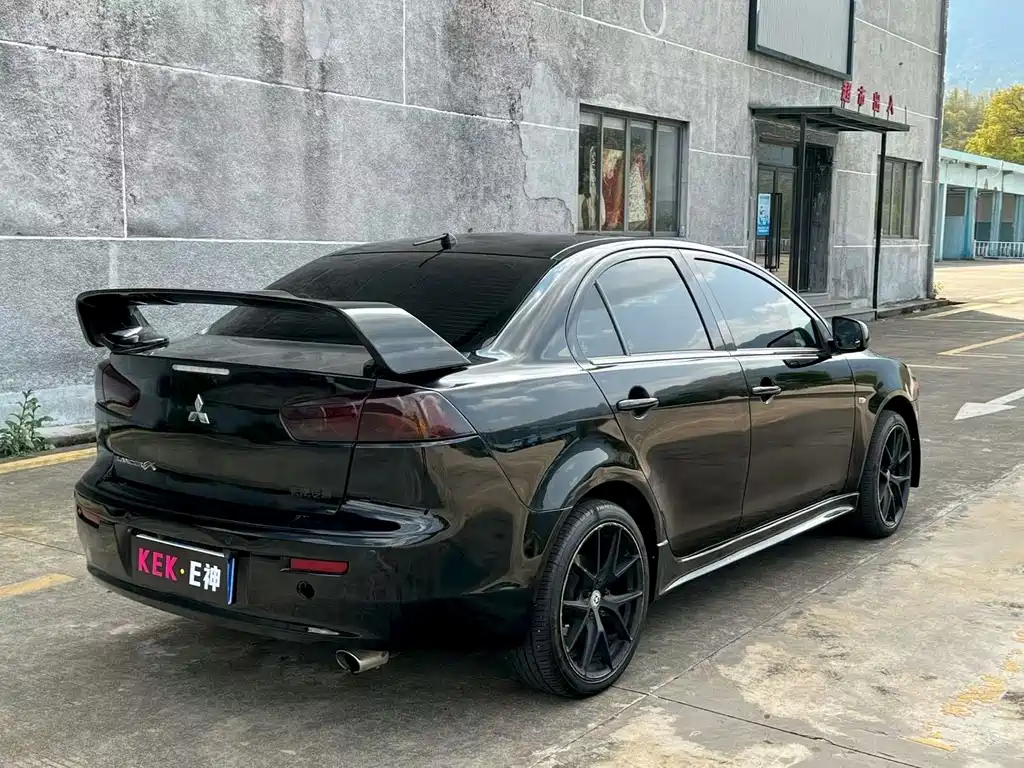 Yishen 2013 Fashion Edition 1.8L Manual Comfort Type купить на сайте DeffCars