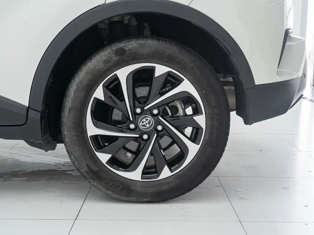 Yize IZOA 2020 2.0L Yixiang Edition купить на сайте DeffCars