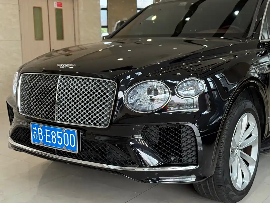 Bentayga 2021 4.0T V8 купить на сайте DeffCars