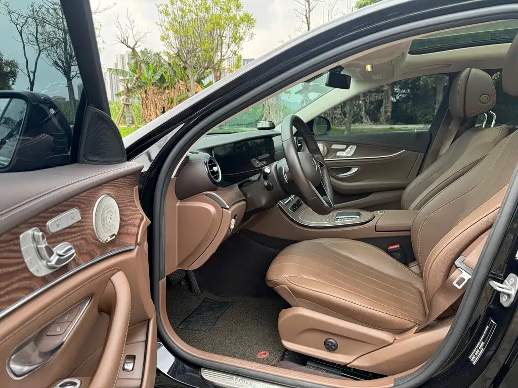 Mercedes-Benz E-Class 2023 E 300 L Luxury Model купить на сайте DeffCars