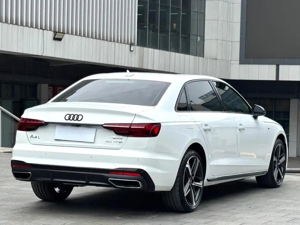 Audi A4L 2024 40 TFSI luxury and dynamic model купить на сайте DeffCars
