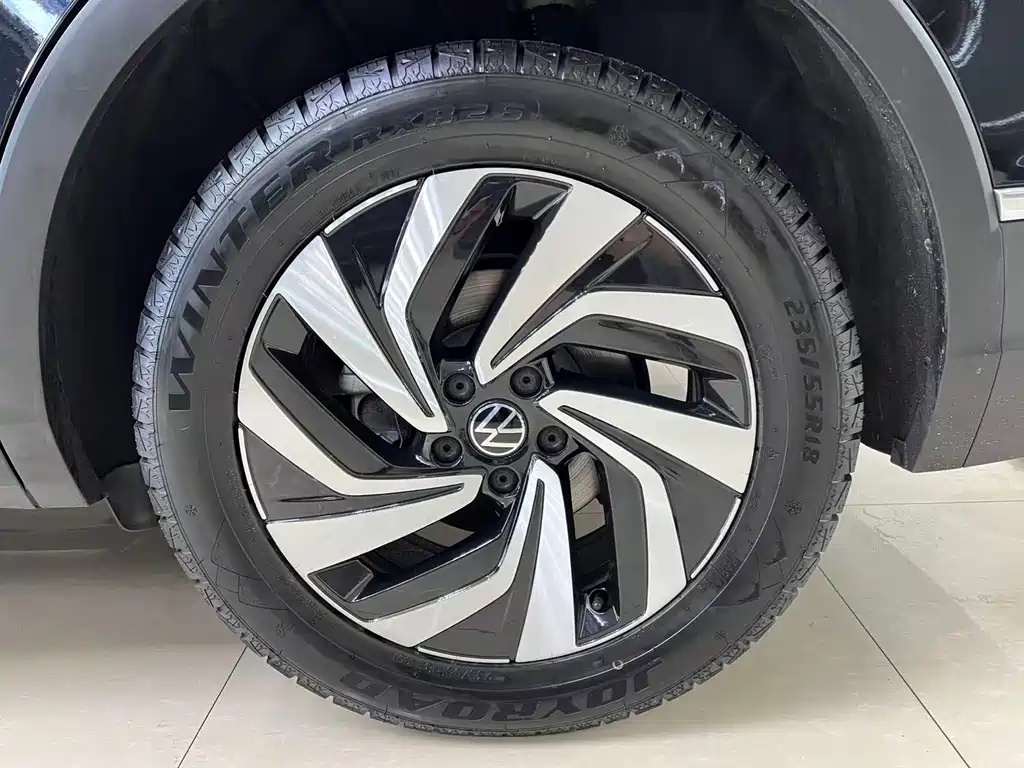 Tiguan L 2023 280TSI automatic two-wheel drive Chaochuang limited edition купить на сайте DeffCars