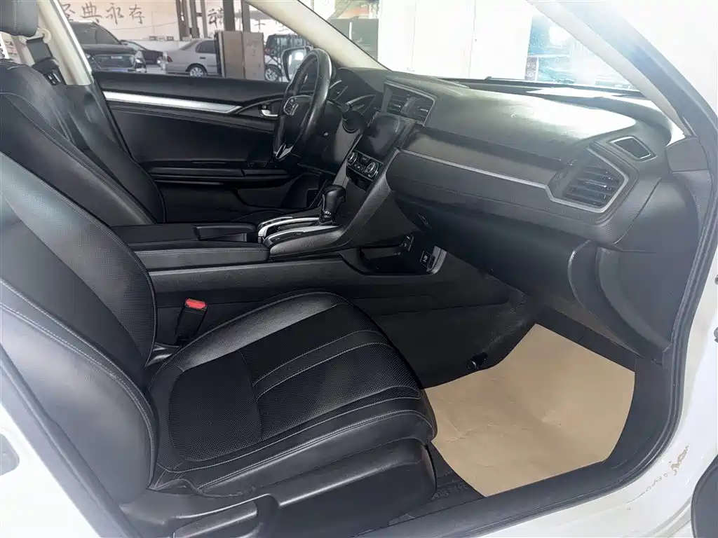Civic 2016 220TURBO CVT Premium Edition купить на сайте DeffCars