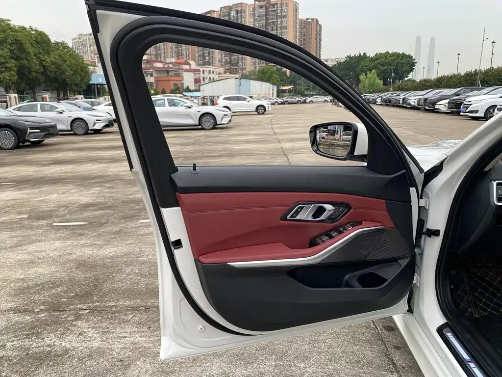 BMW 3 Series 2023 320Li M Sport Kit купить на сайте DeffCars
