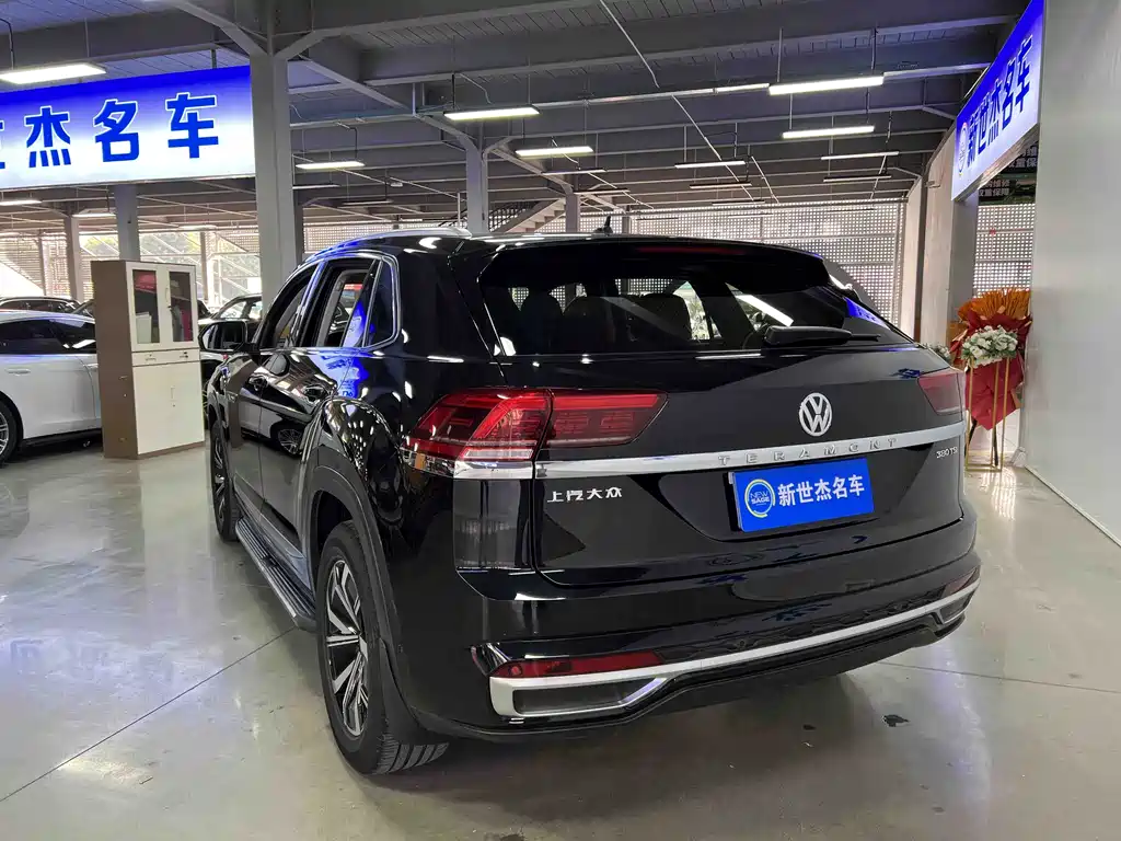 Touron 2020 Touron X facelift 380TSI four-wheel drive luxury version купить на сайте DeffCars