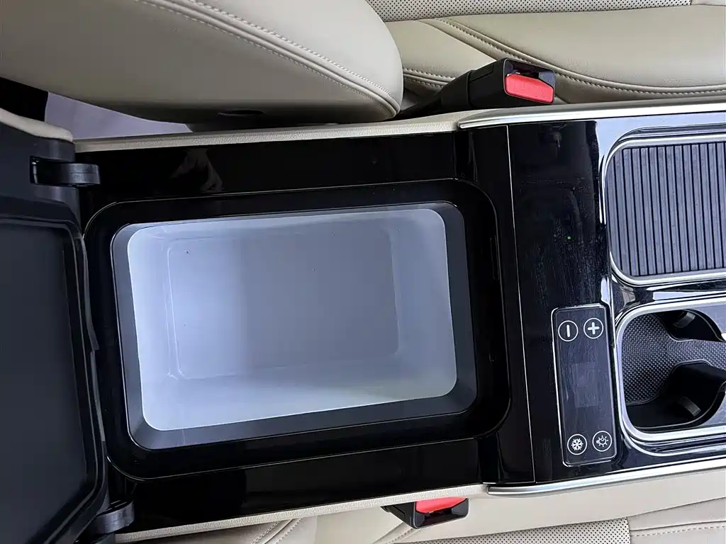 Buick GL8 New Energy 2025 Lu Shang Exclusive Edition купить на сайте DeffCars