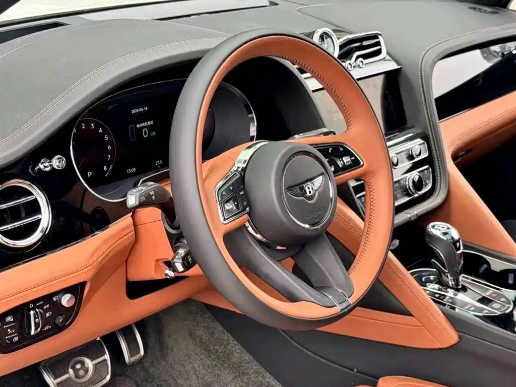 Bentayga plug-in hybrid 2021 3.0T PHEV купить на сайте DeffCars