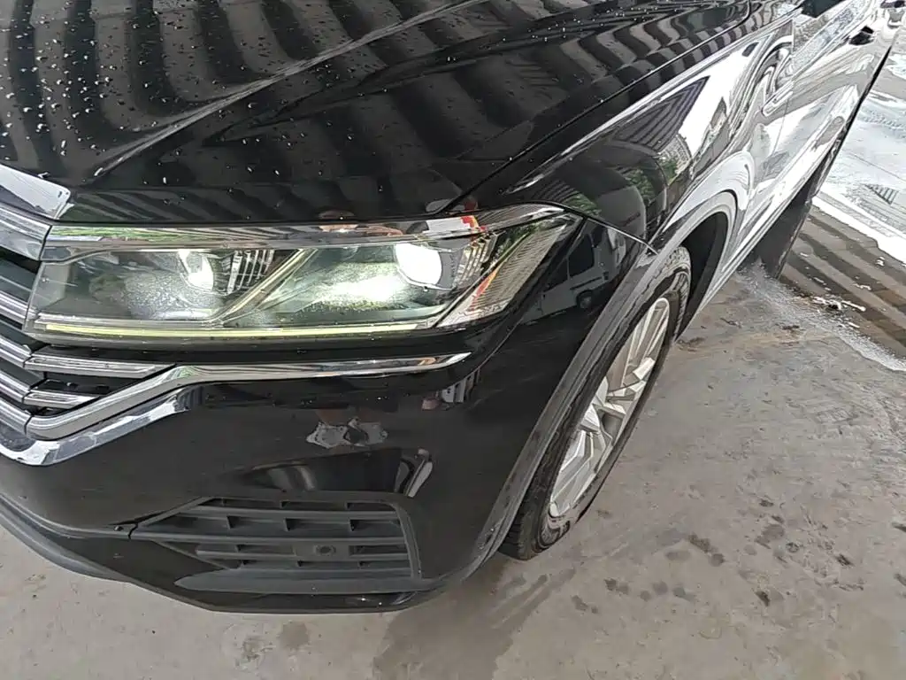 Touareg 2021 2.0TSI Navigator Special Edition купить на сайте DeffCars