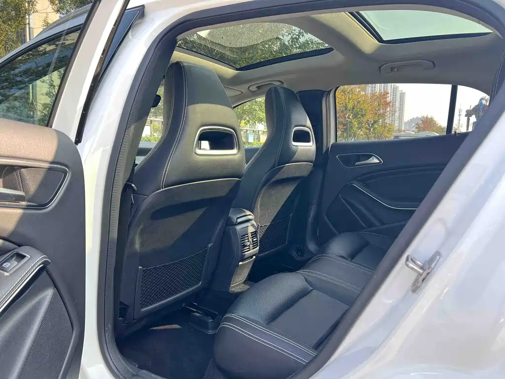 Mercedes-Benz GLA 2019 GLA 200 Fashion Model купить на сайте DeffCars