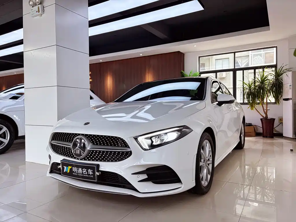 Mercedes-Benz A-Class 2020 A 200 L Sports Sedan купить на сайте DeffCars