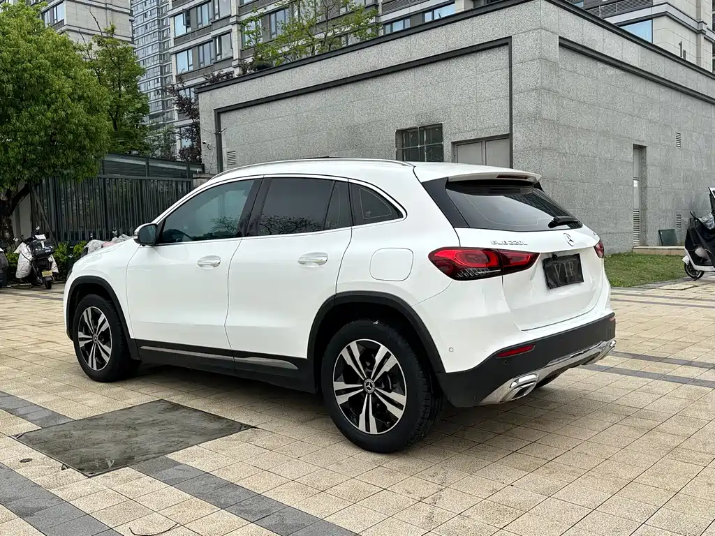 Mercedes-Benz GLA 2023 GLA 220 купить на сайте DeffCars
