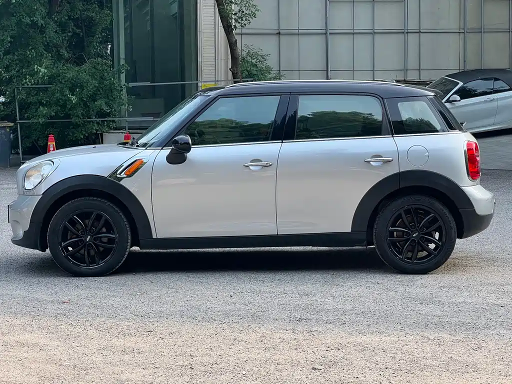 MINI COUNTRYMAN 2014 1.6L COOPER Fun купить на сайте DeffCars
