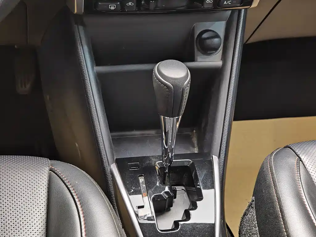 YARiS L Zhixuan 2020 Zhixuan X 1.5L CVT Deluxe Edition купить на сайте DeffCars
