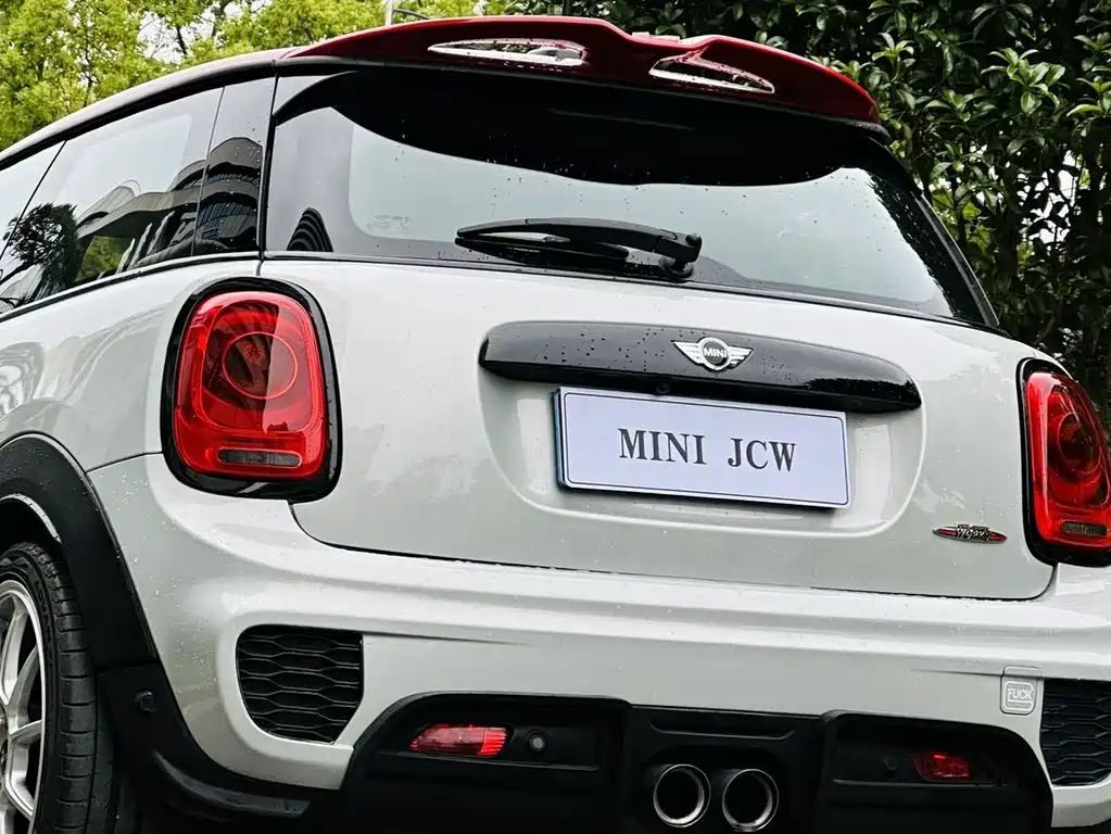 MINI JCW 2015 2.0T JOHN COOPER WORKS купить на сайте DeffCars