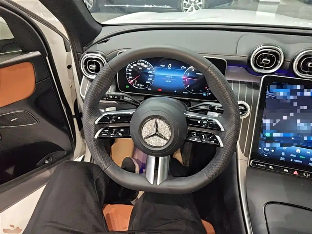 Mercedes-Benz GLC 2023 facelift GLC 300 L 4MATIC dynamic 7-seater купить на сайте DeffCars