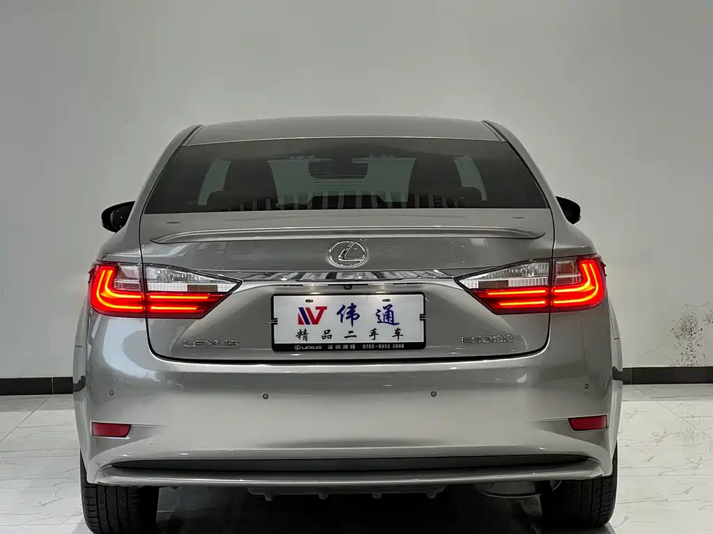 Lexus ES 2015 200 Elite Edition купить на сайте DeffCars