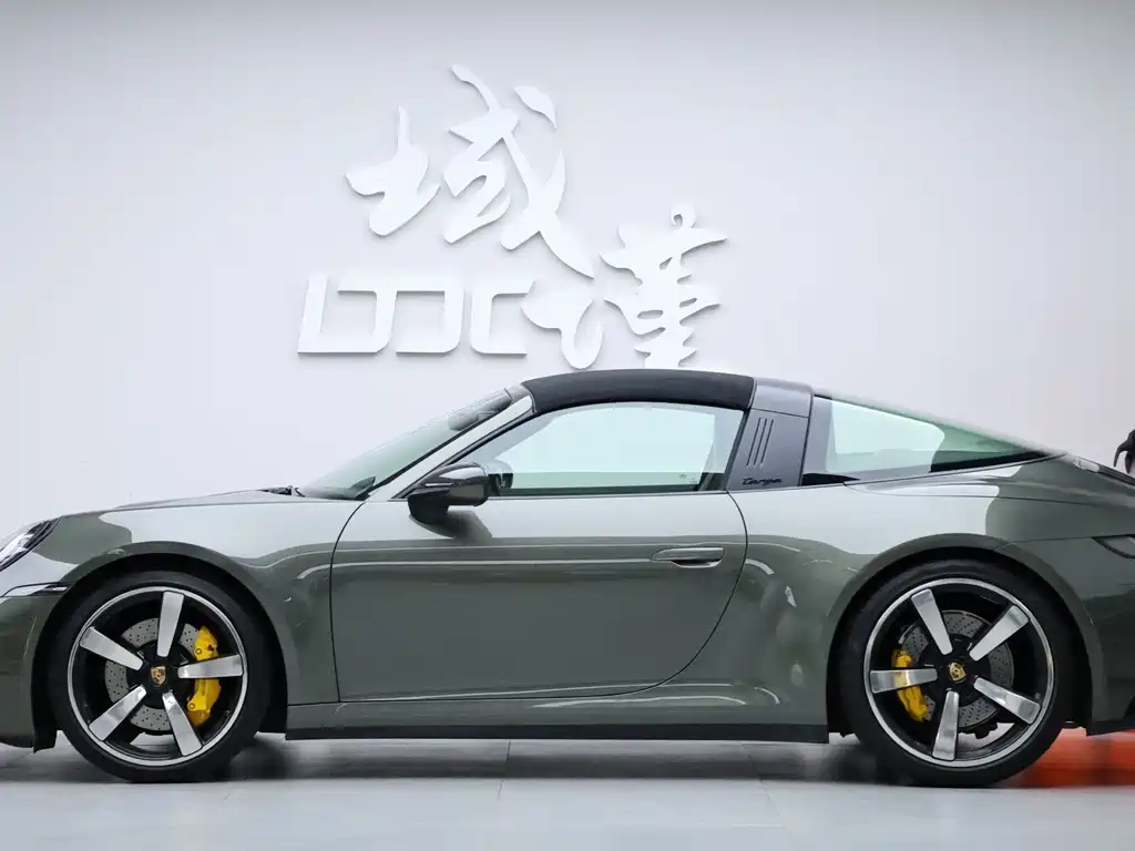 Porsche 911 2022 Targa 4S 3.0T купить на сайте DeffCars