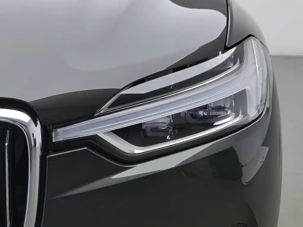 Volvo XC60 2019 T5 Four-wheel Drive Smart Edition National V купить на сайте DeffCars