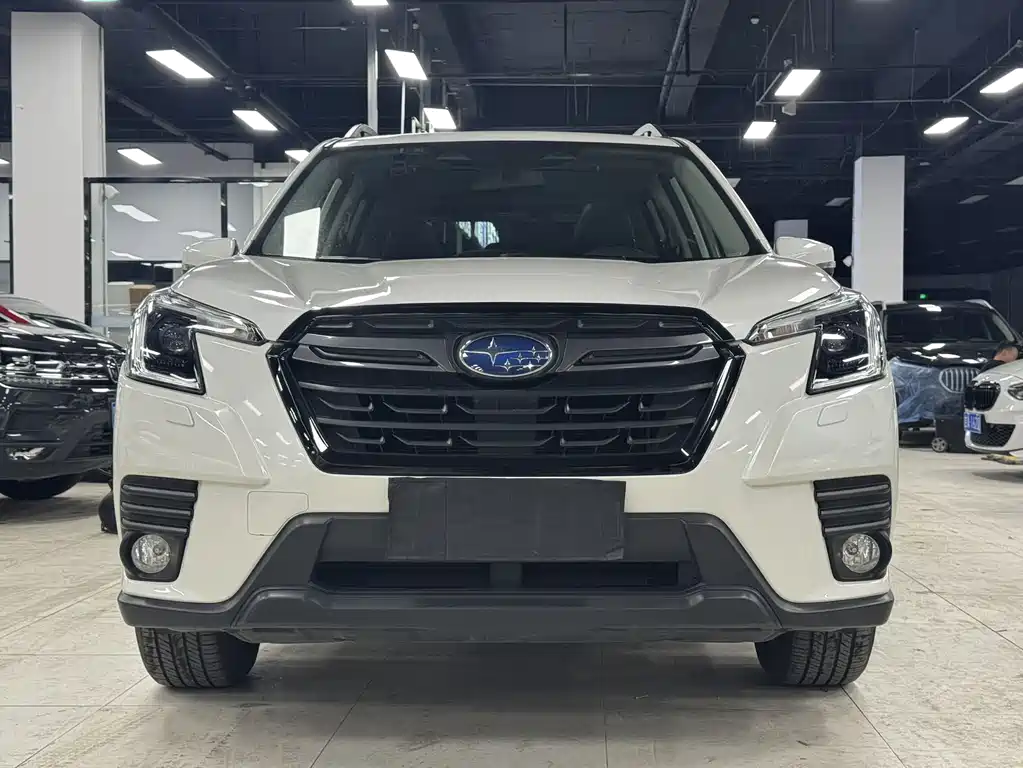Forester 2022 2.0i AWD Deluxe Edition купить на сайте DeffCars