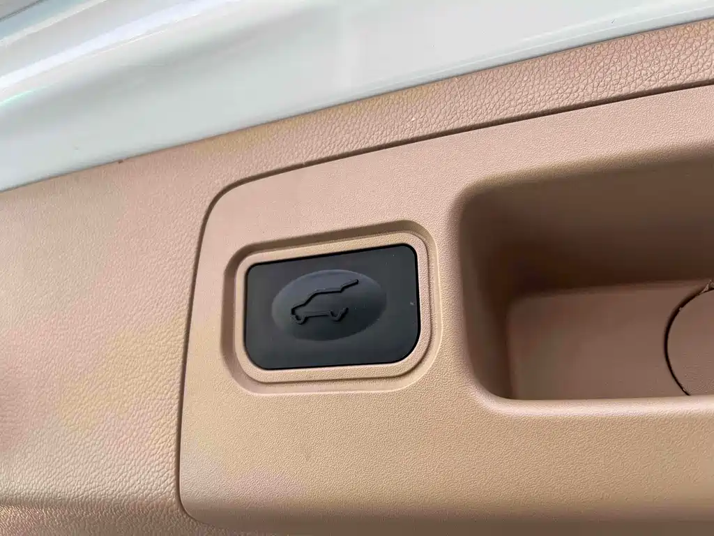 Buick GL8 2018 ES 28T luxury model National VI купить на сайте DeffCars