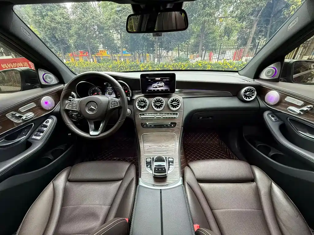 Mercedes-Benz GLC 2018 GLC 300 4MATIC luxury model купить на сайте DeffCars