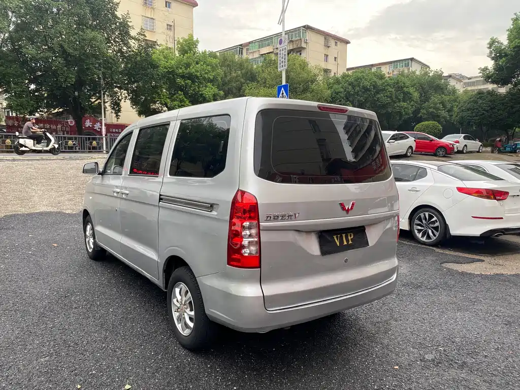 Hongguang V 2021 1.5L Jinxiang Edition LAR купить на сайте DeffCars