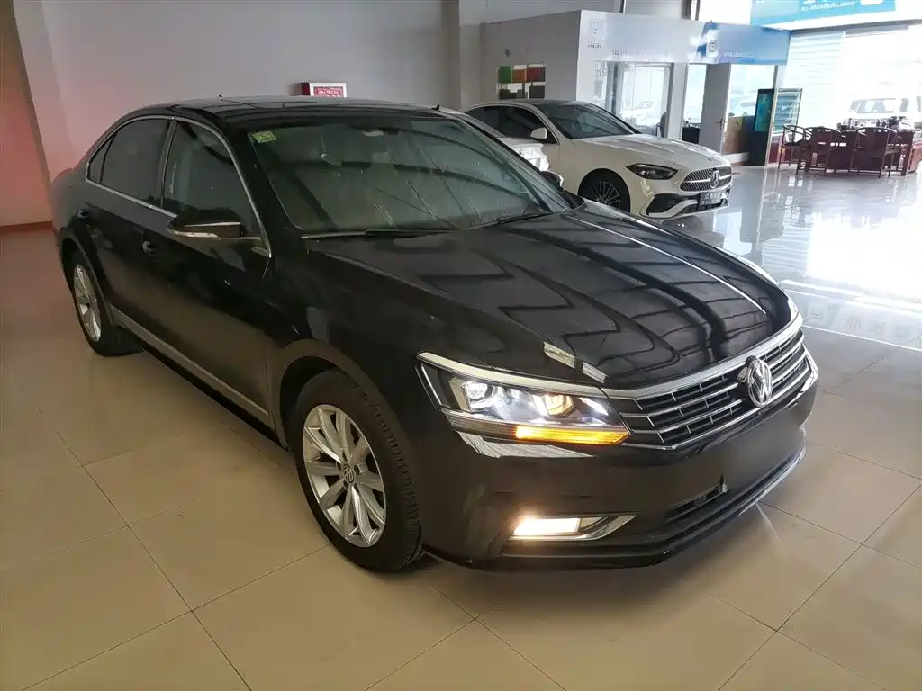 Passat 2017 330TSI DSG Premium Edition купить на сайте DeffCars