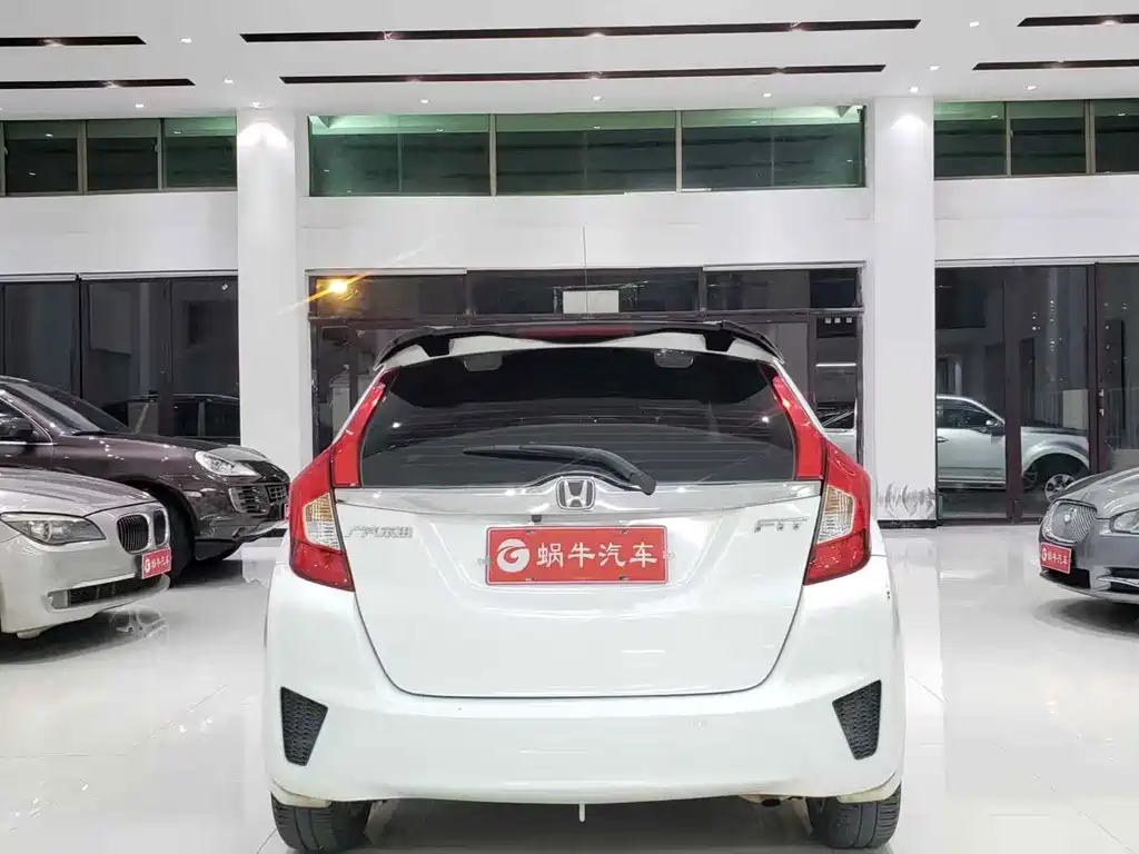 Fit 2014 1.5L LX CVT comfort model купить на сайте DeffCars