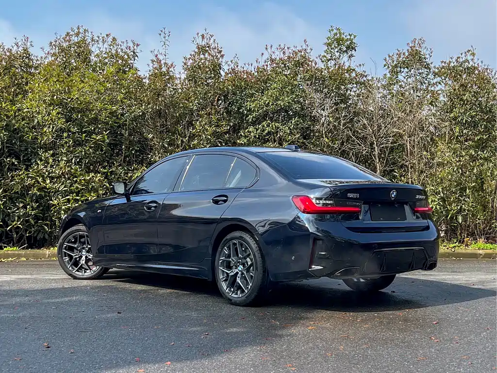 BMW 3 Series 2025 330Li M Sports Night Package купить на сайте DeffCars