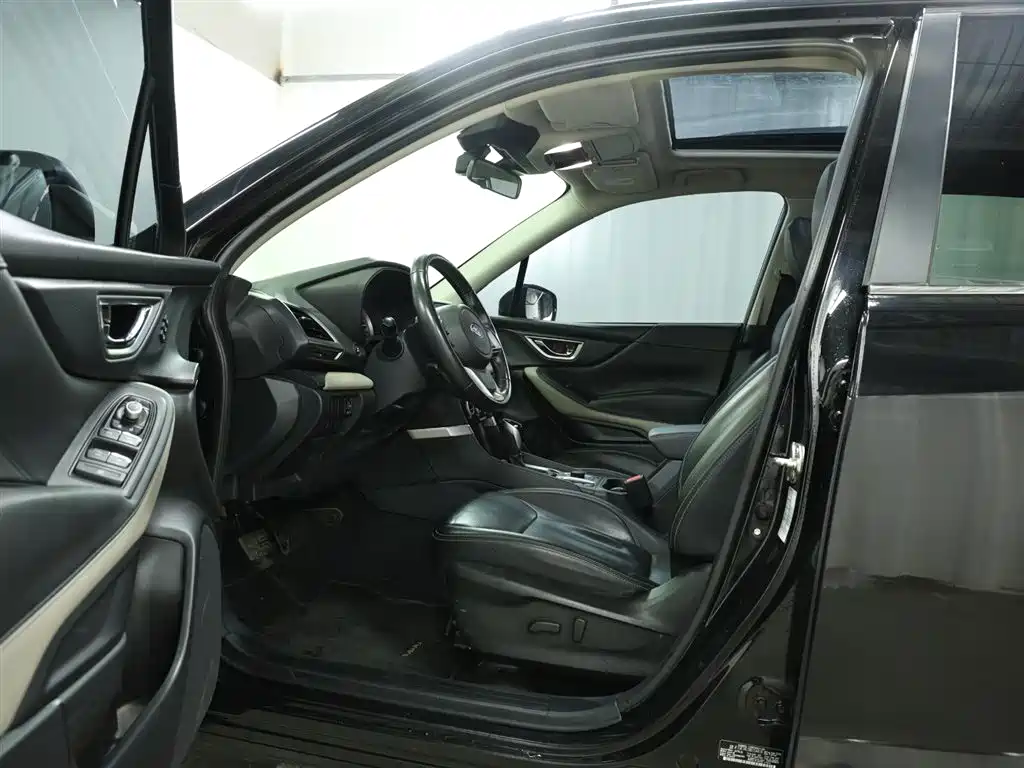 Forester 2022 2.0i AWD Deluxe Edition EyeSight купить на сайте DeffCars