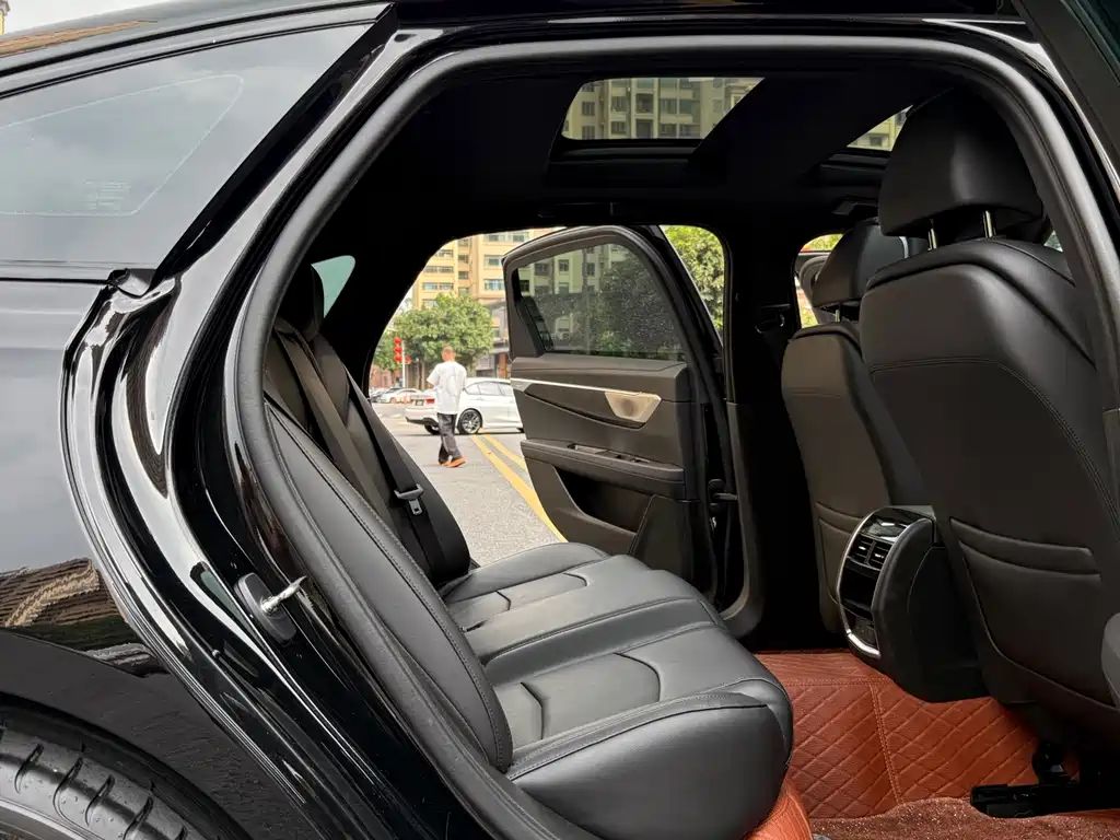 Cadillac CT6 2023 28T luxury model купить на сайте DeffCars