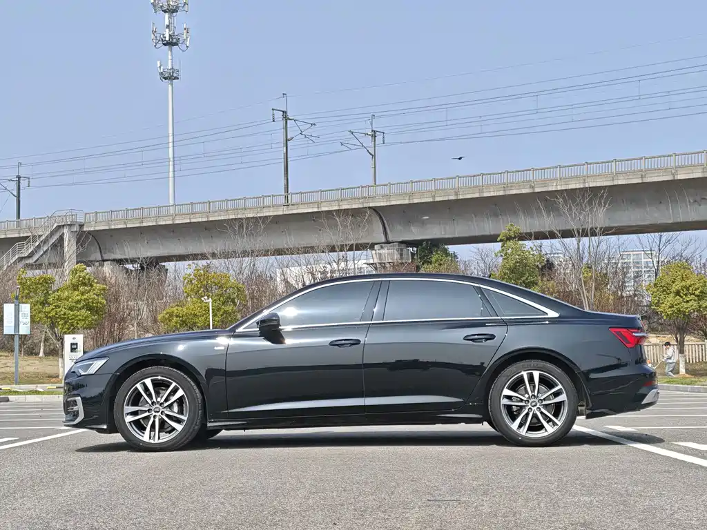 Audi A6L 2024 40 TFSI luxury and dynamic model купить на сайте DeffCars