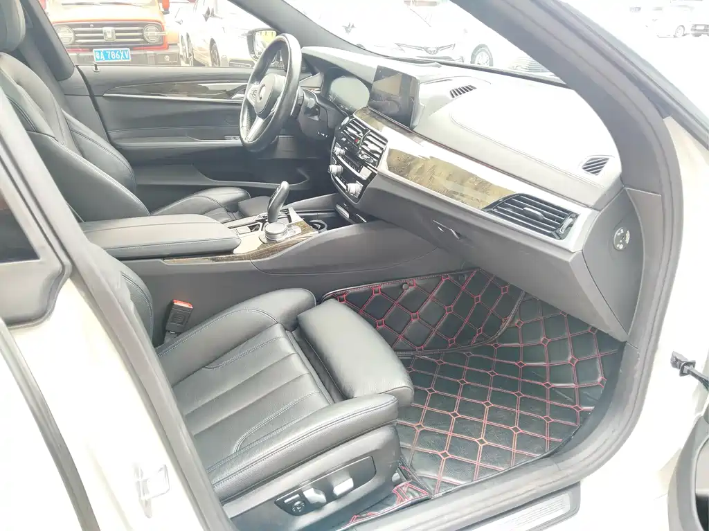 BMW 6 Series GT 2019 630i M Sports Package купить на сайте DeffCars