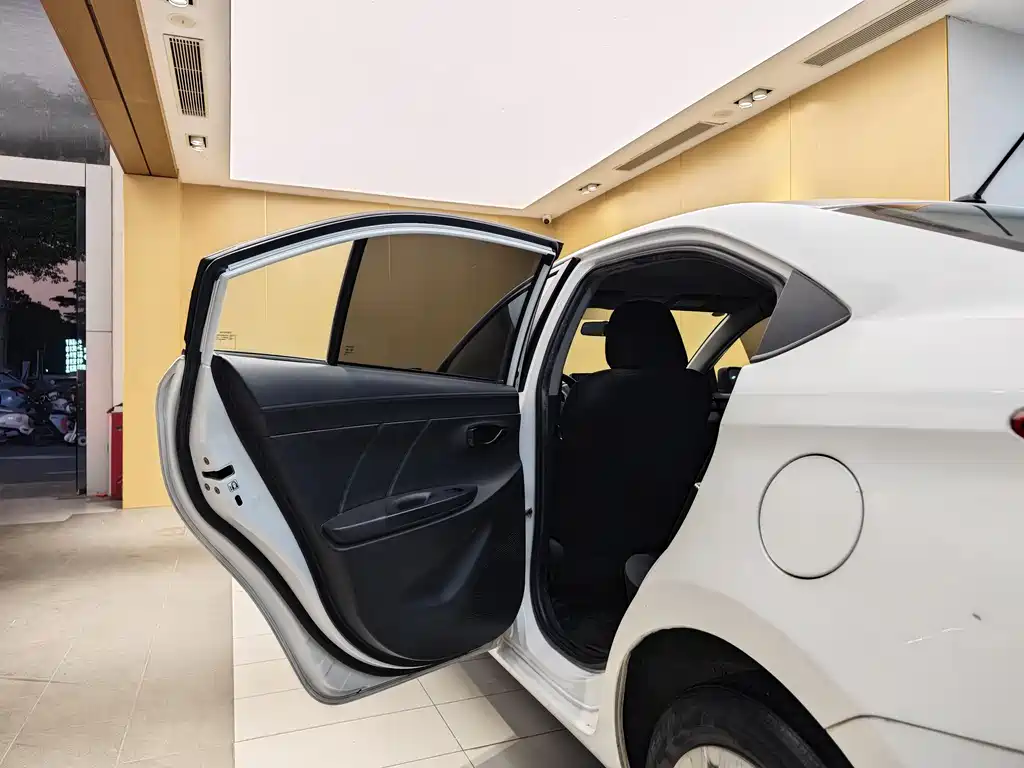 Vios 2022 1.5L 20th Anniversary Edition купить на сайте DeffCars