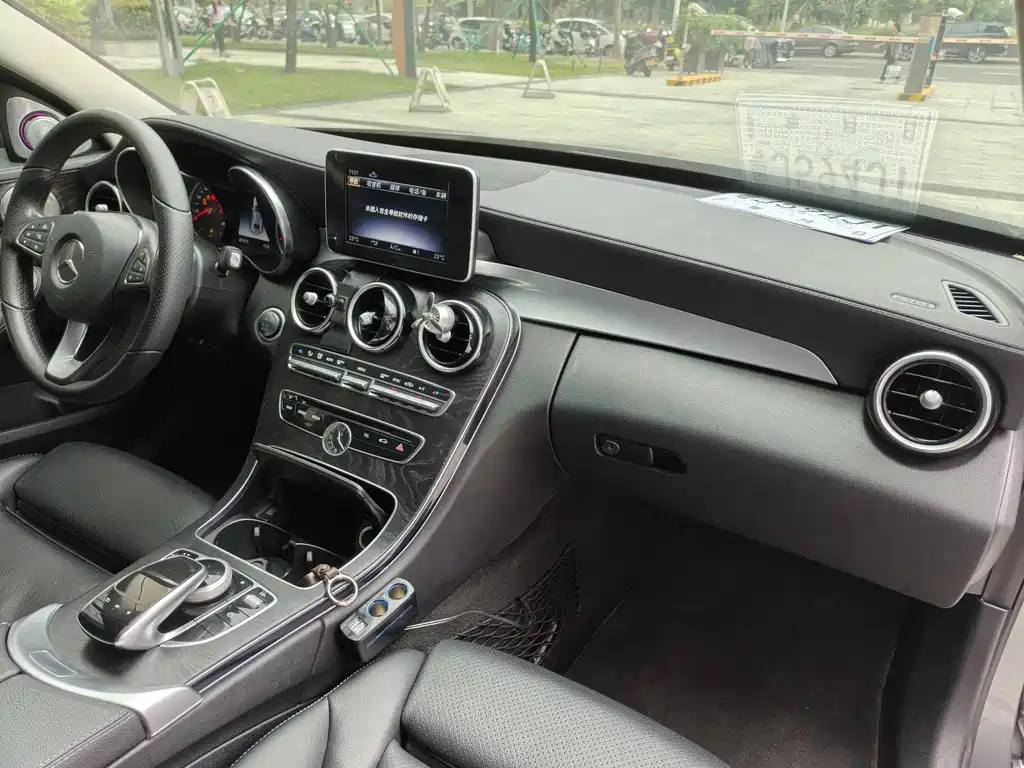 Mercedes-Benz C-Class 2018 C 180 L Fashionable Sports Edition купить на сайте DeffCars