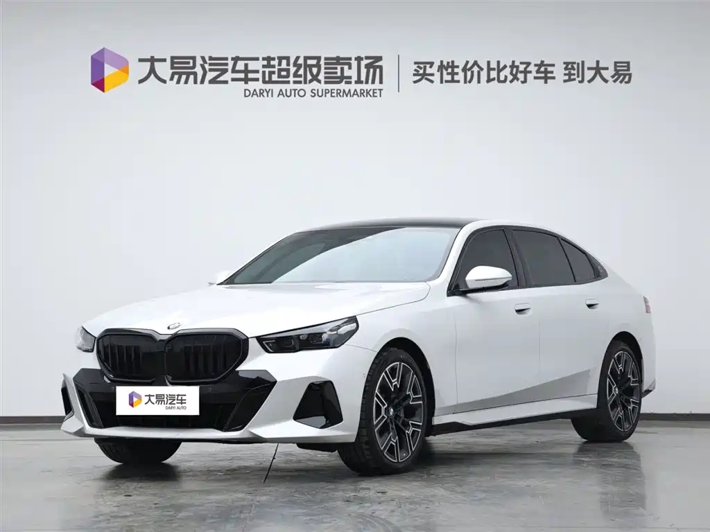 BMW 5 Series 2025 530Li Exclusive M Sports Package купить на сайте DeffCars