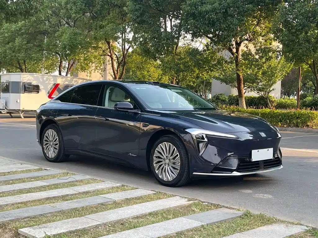 Buick Zhijing L7 2025 extended range Aivia купить на сайте DeffCars