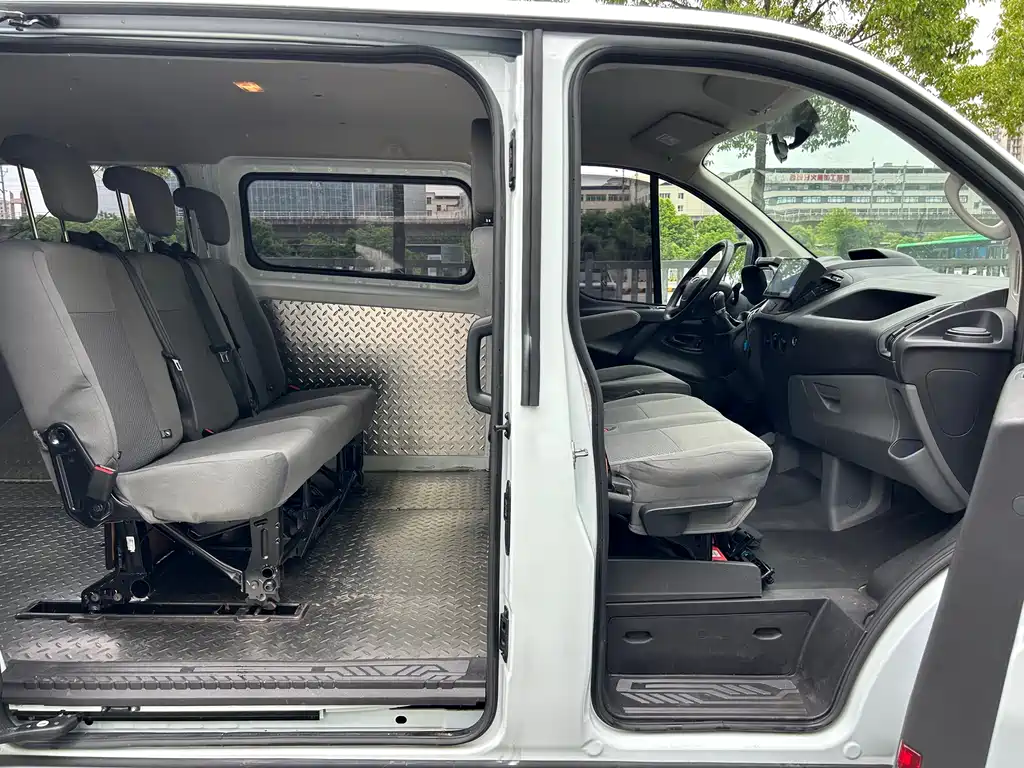 Transit 2019 2.0T diesel multi-functional commercial vehicle short-axle low-roof 6-seater National VI купить на сайте DeffCars