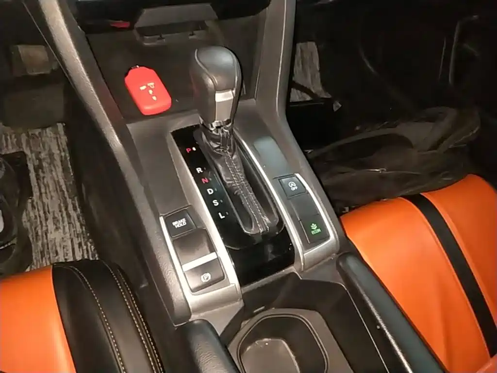 Civic 2016 220TURBO CVT Deluxe Edition купить на сайте DeffCars