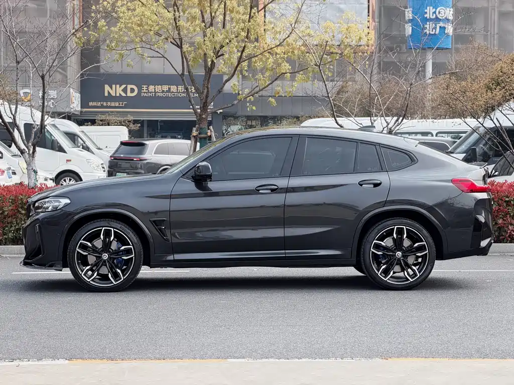 BMW X4 M40i 2022 M40i купить на сайте DeffCars