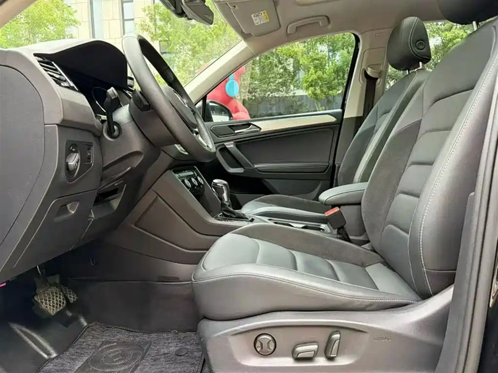 Tiguan L 2019 330TSI automatic two-wheel drive smart luxury version National V купить на сайте DeffCars