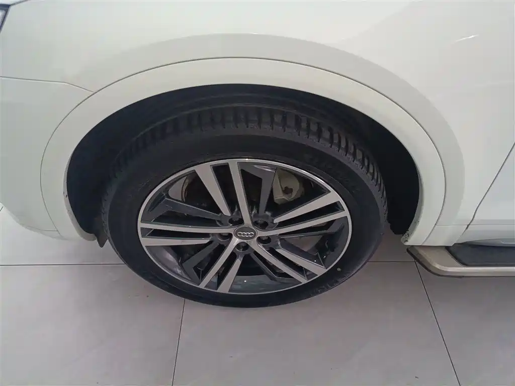 Audi Q5L 2020 facelift 40 TFSI Honorable and enterprising model купить на сайте DeffCars