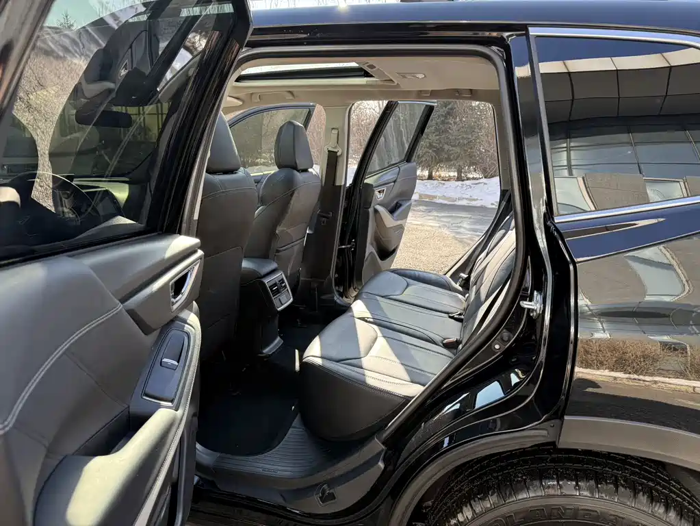 Forester 2022 2.0i AWD Deluxe Edition EyeSight купить на сайте DeffCars