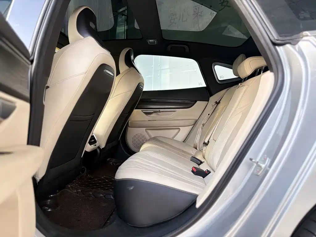 XPeng P7 2020 Model 670E купить на сайте DeffCars