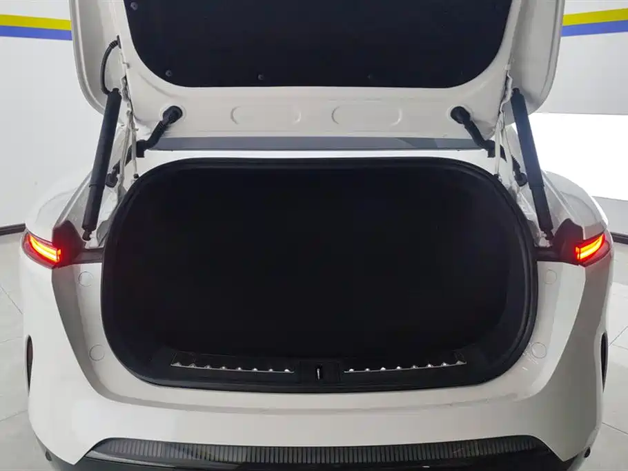 Avita 11 2025 facelift Max extended range version купить на сайте DeffCars