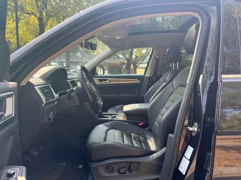 Touron 2020 530 V6 four-wheel drive luxury version National VI купить на сайте DeffCars