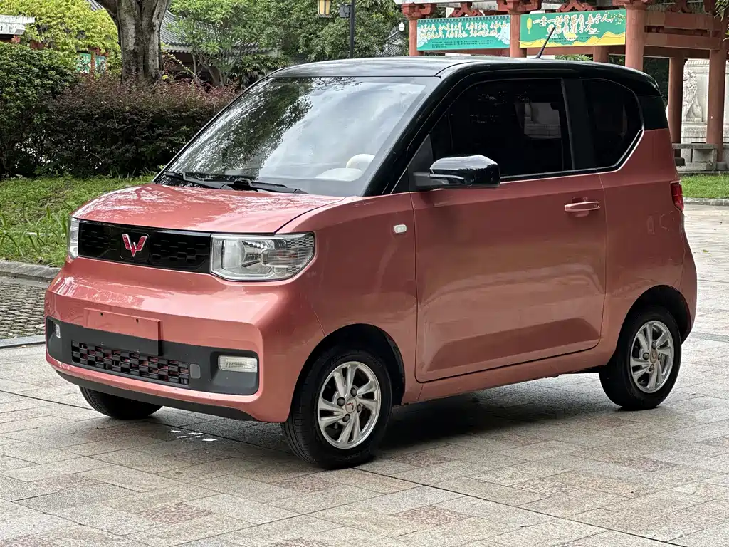 Hongguang MINIEV 2020 Yuexiang model lithium iron phosphate купить на сайте DeffCars
