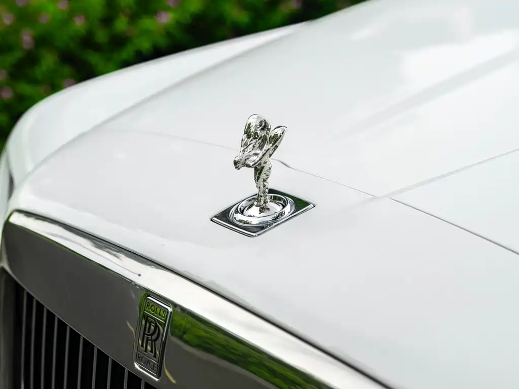 Cullinan 2018 four-seat version купить на сайте DeffCars